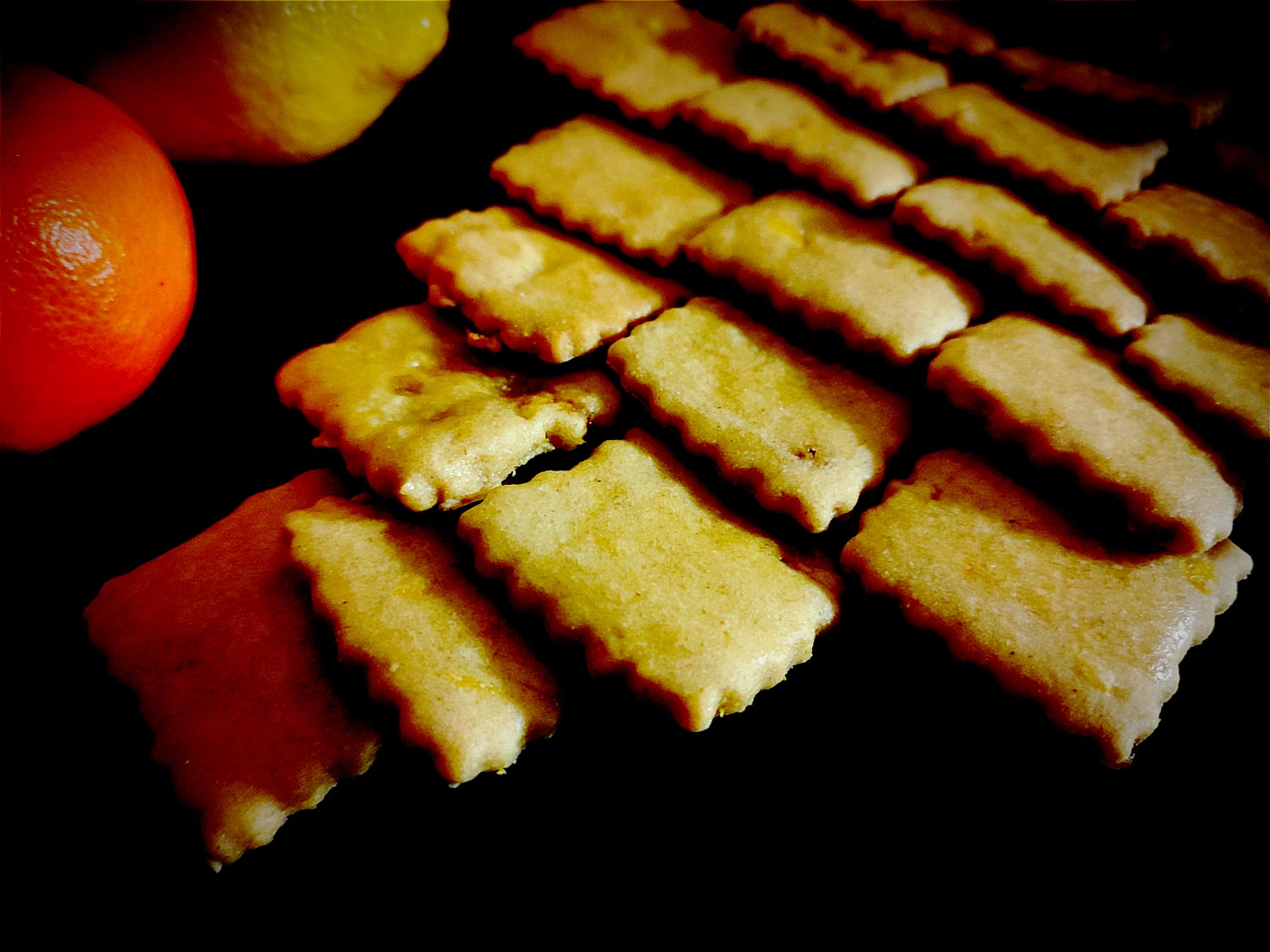 Les biscuits sont bien dorés, un peu gonflés mais nets.